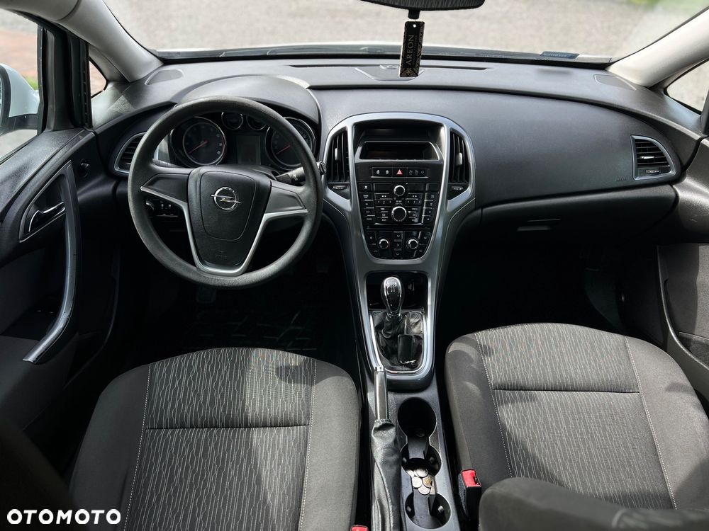 Opel Astra - 9