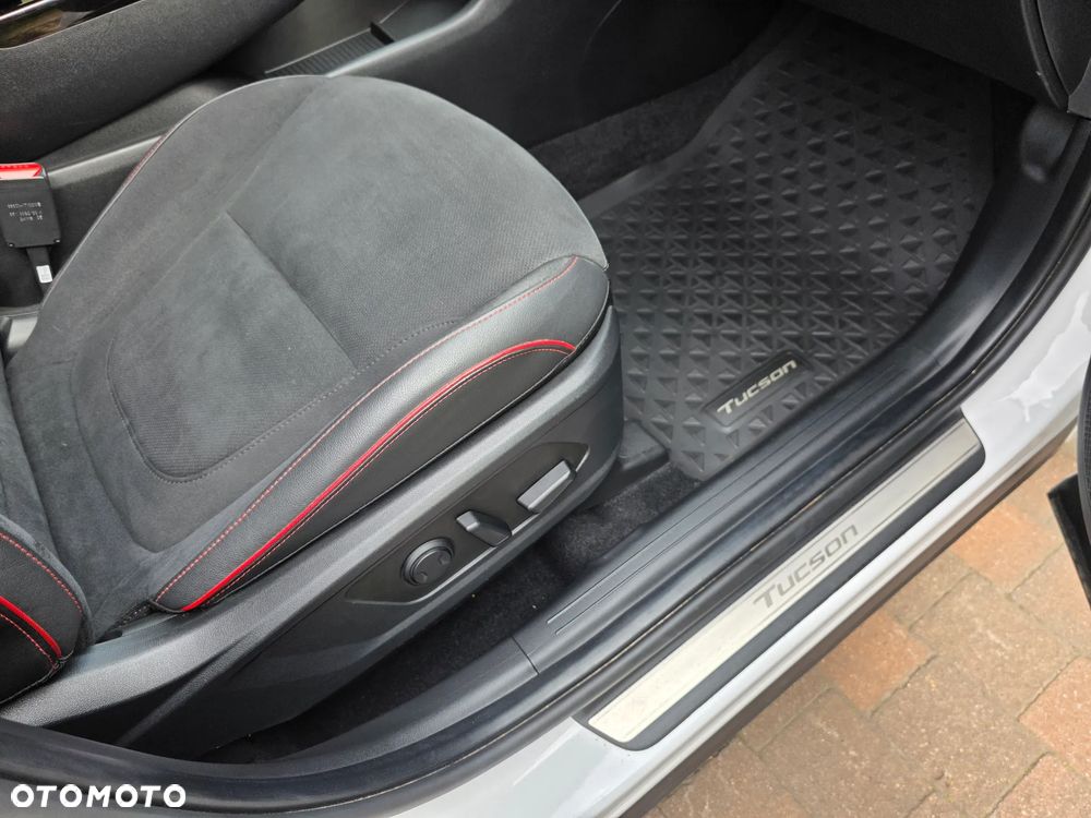 Hyundai Tucson 1.6 T-GDi HEV N-Line 2WD - 37