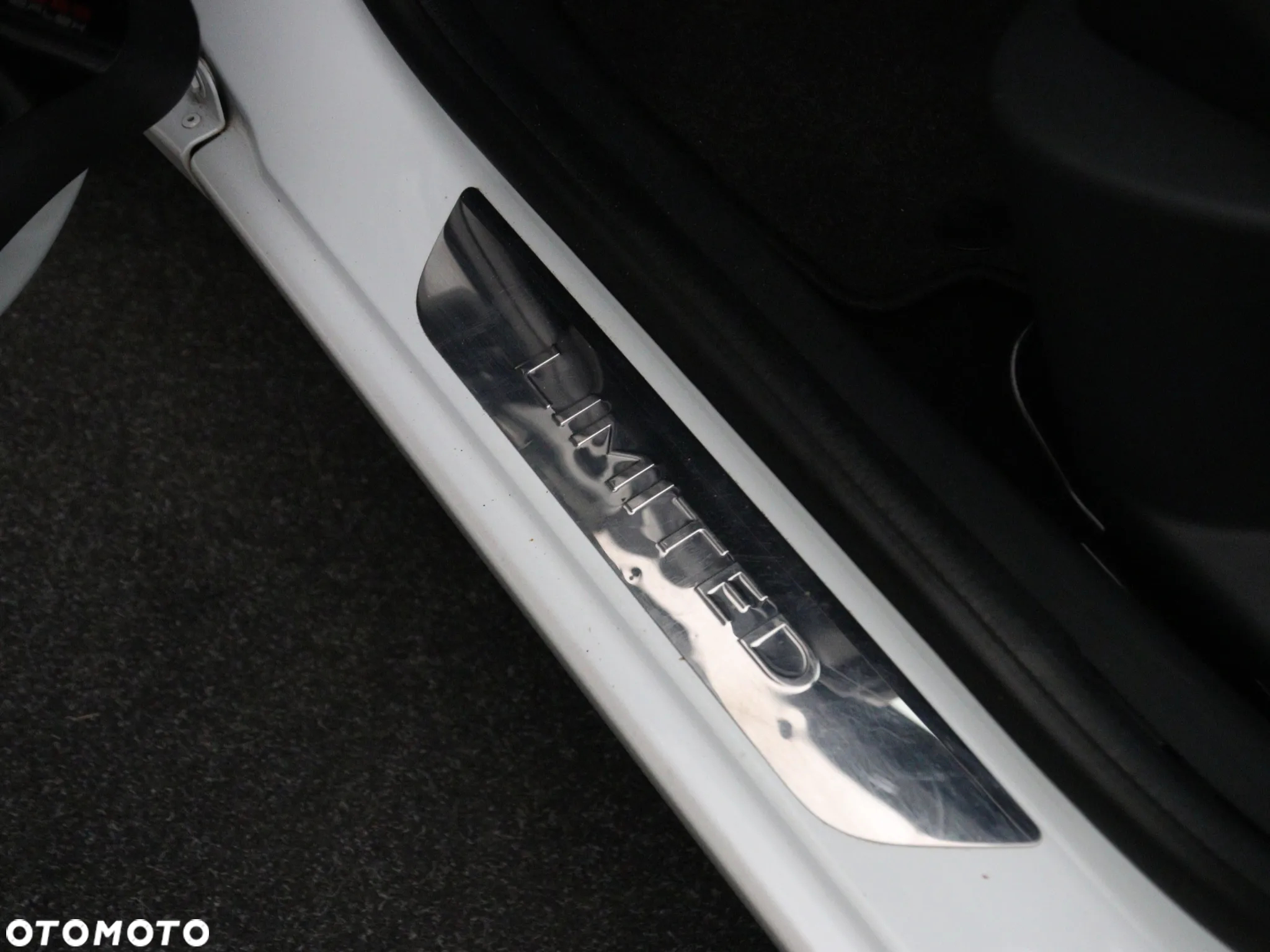 Renault Clio (Energy) dCi 90 Start & Stop LIMITED - 33