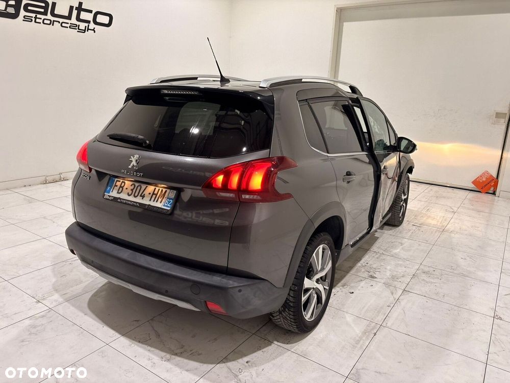 Peugeot 2008 - 11