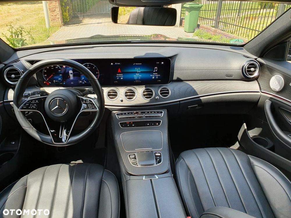 Mercedes-Benz Klasa E 400 d 4Matic 9G-TRONIC AMG Line - 13