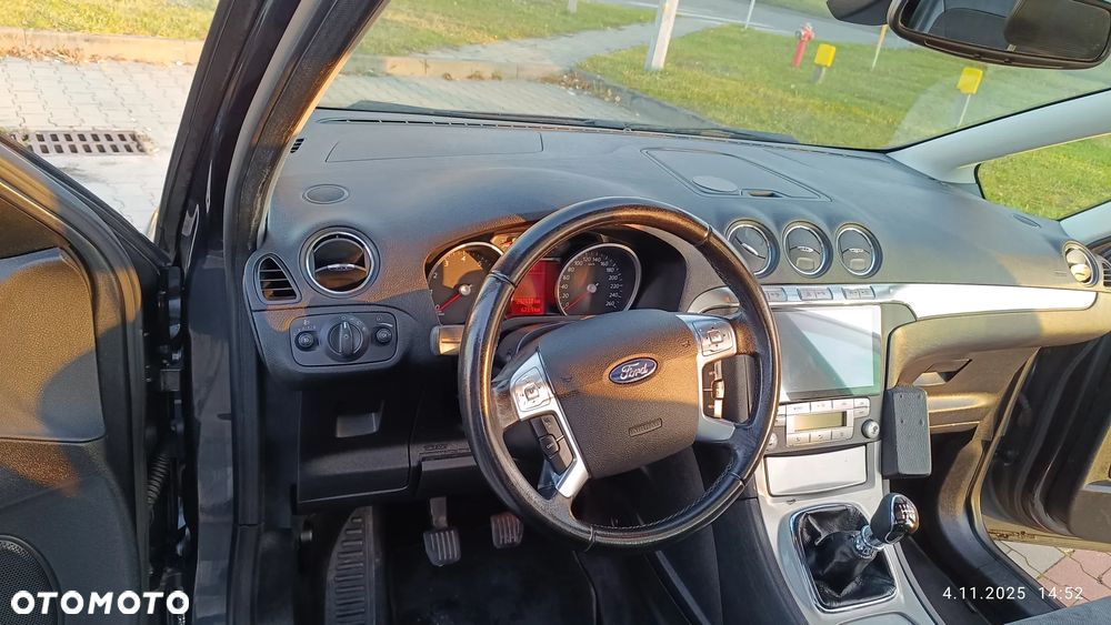 Ford S-Max 2.5 Titanium - 19