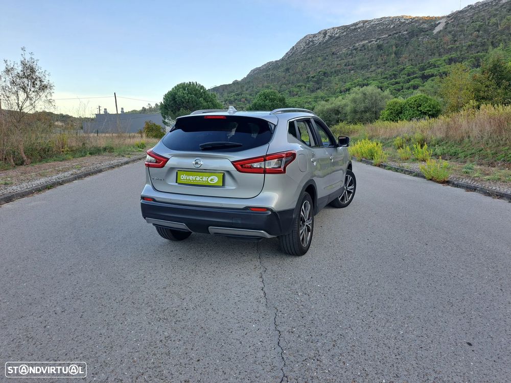 Nissan Qashqai 1.5 dCi N-Connecta J18+Led - 4