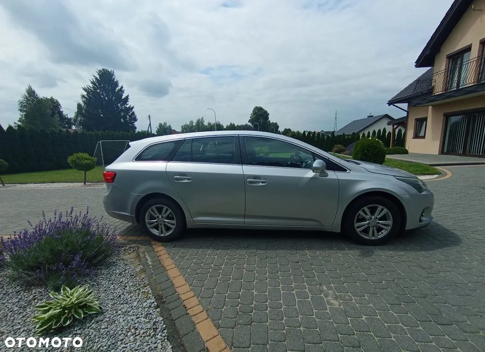 Toyota Avensis 2.0 D-4D Active - 7