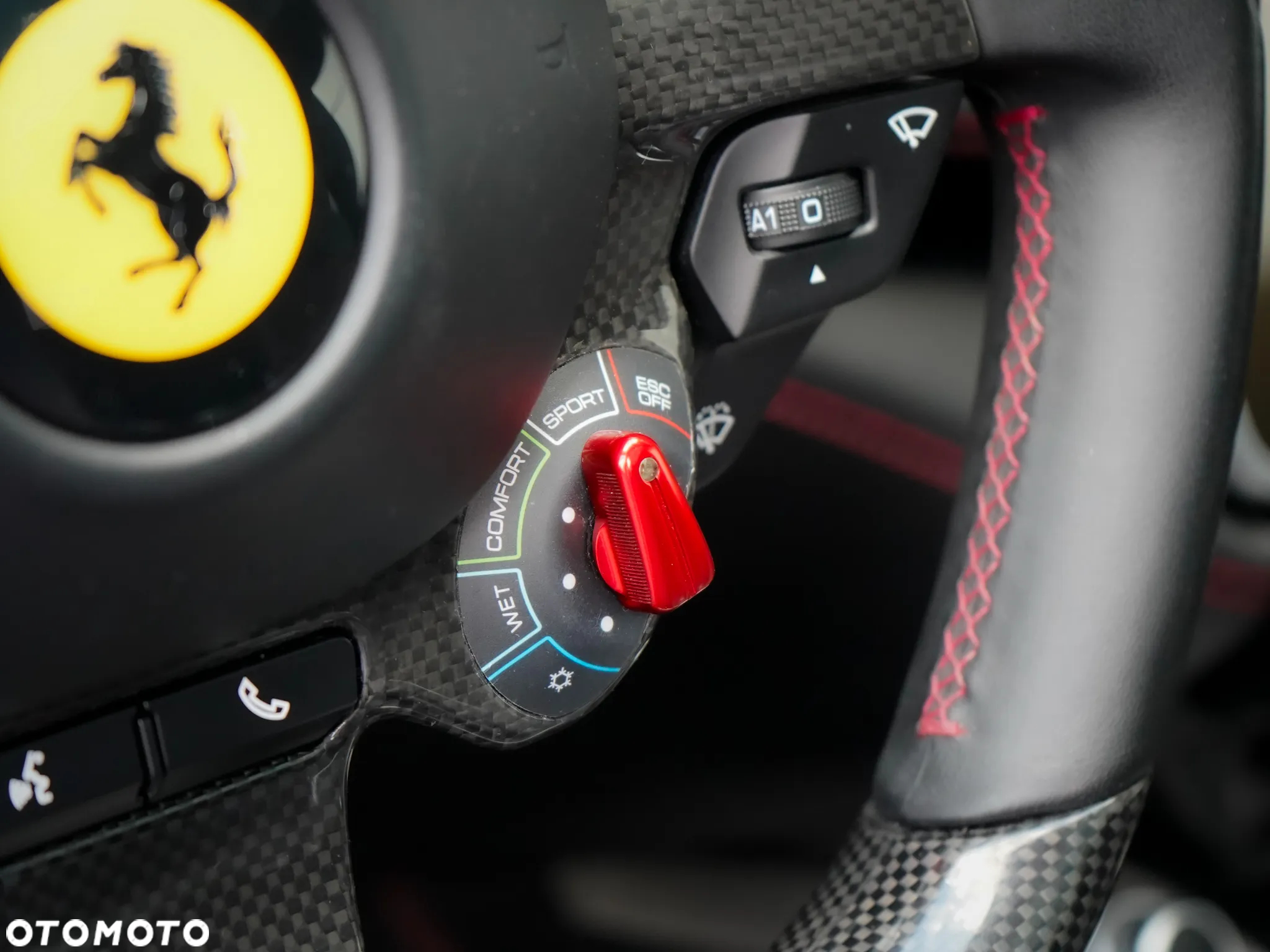 Ferrari GTC4Lusso - 17