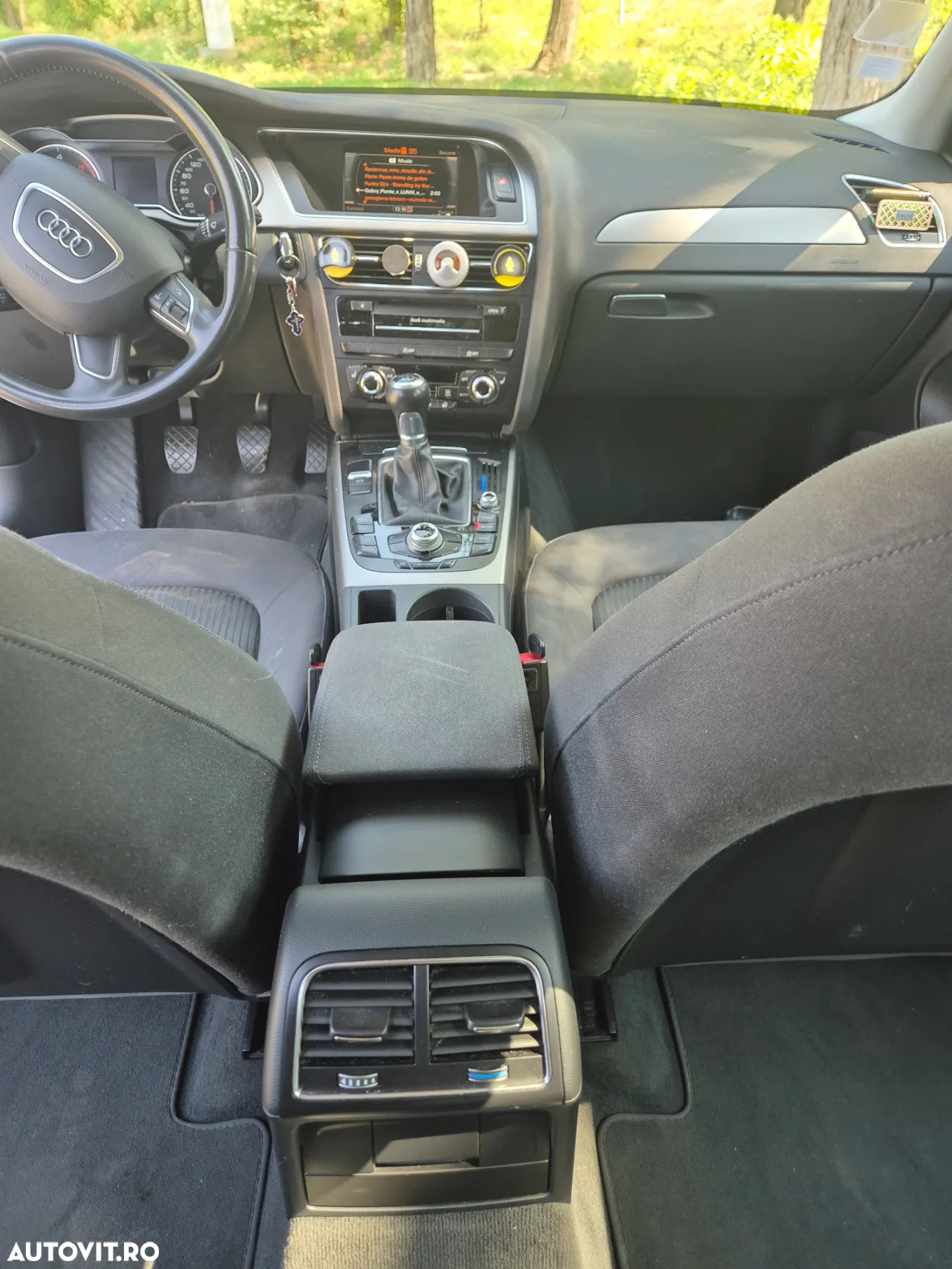 Audi A4 Avant 2.0 TDI DPF Ambiente - 14