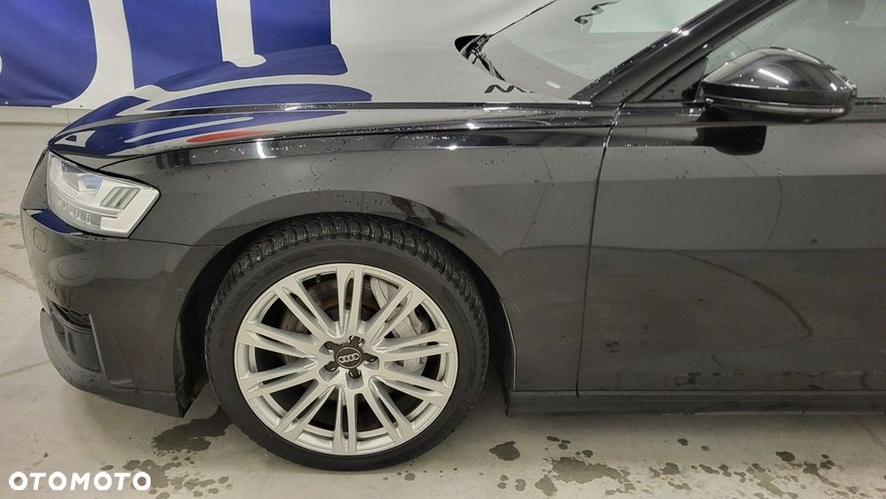Audi A8 - 10