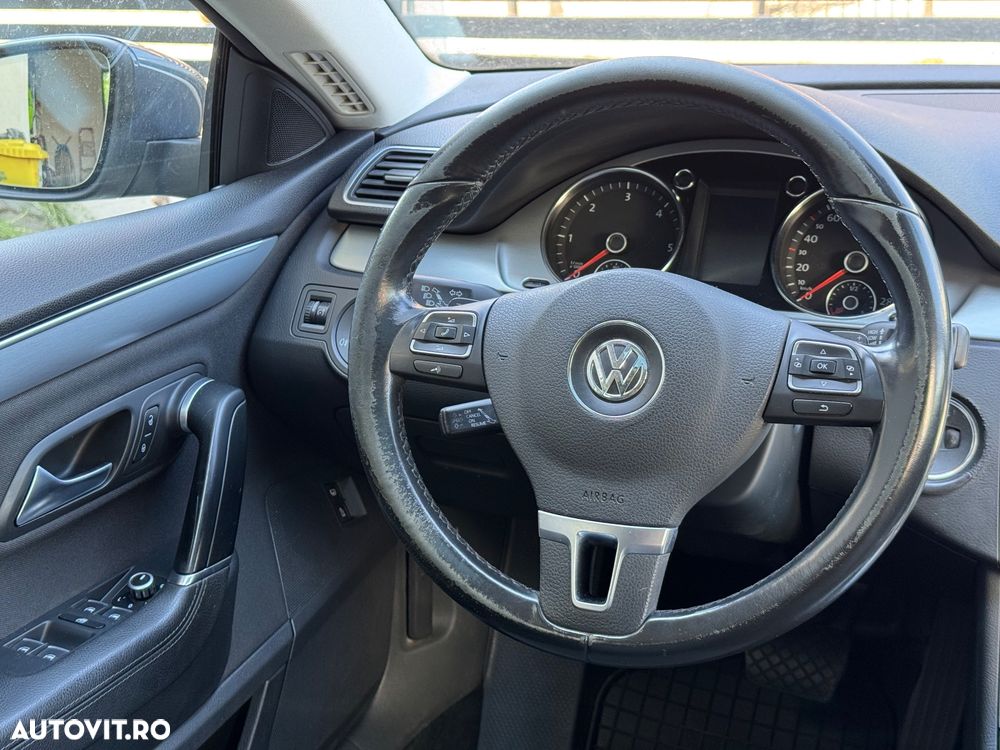 Volkswagen Passat CC - 8