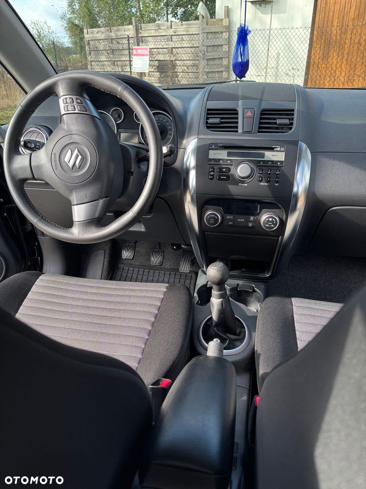 Suzuki SX4 1.6 Comfort - 10