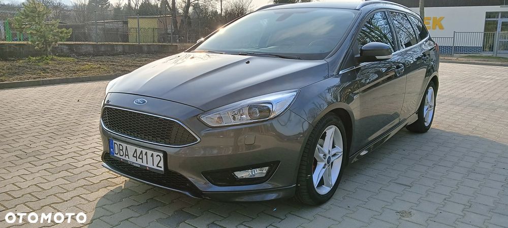 Ford Focus 1.5 TDCi DPF Start-Stopp-System ST-Line - 12