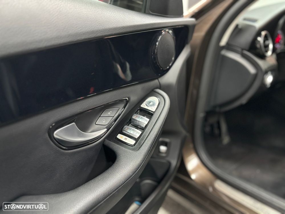 Mercedes-Benz C 200 - 15