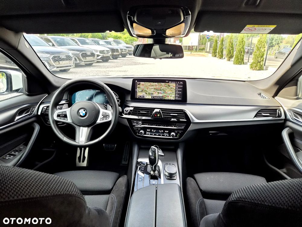 BMW Seria 5 530e M Sport sport - 10