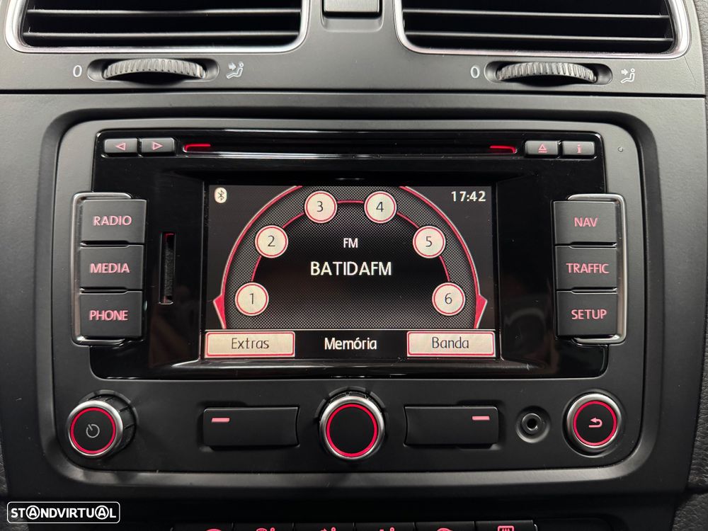 VW Golf Variant 2.0 TDi DPF MATCH - 32