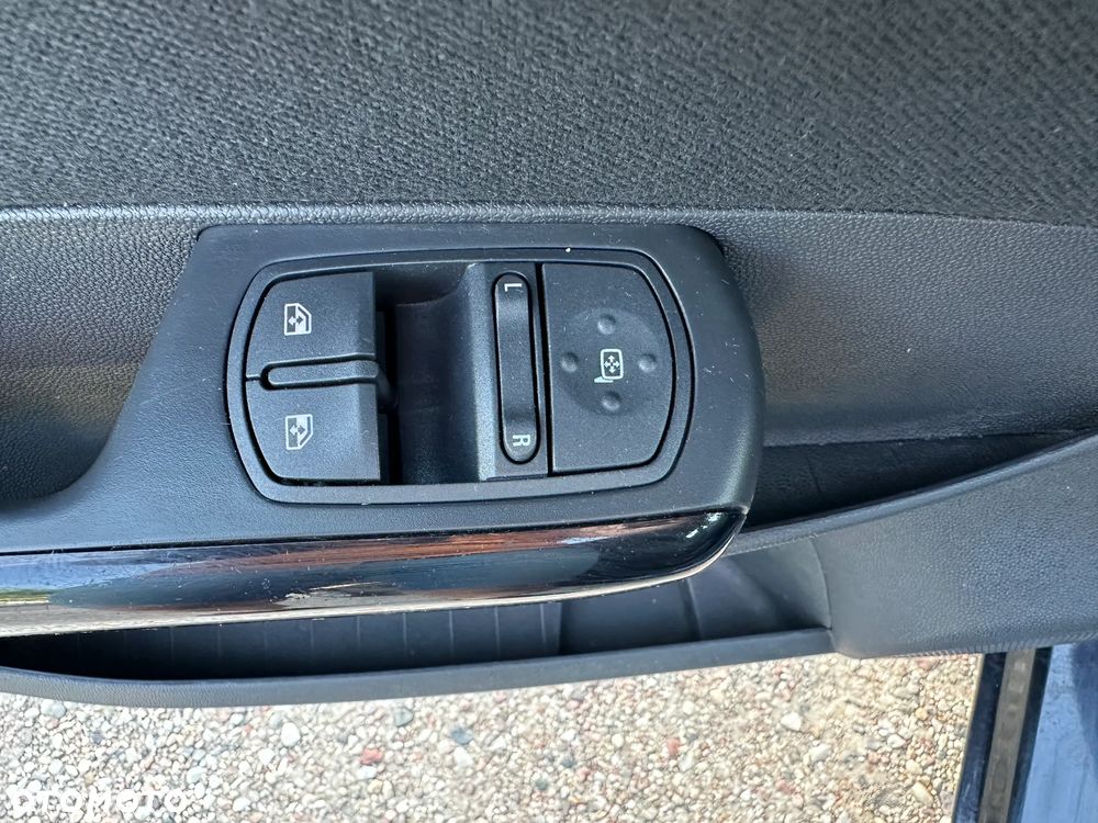 Opel Corsa - 12