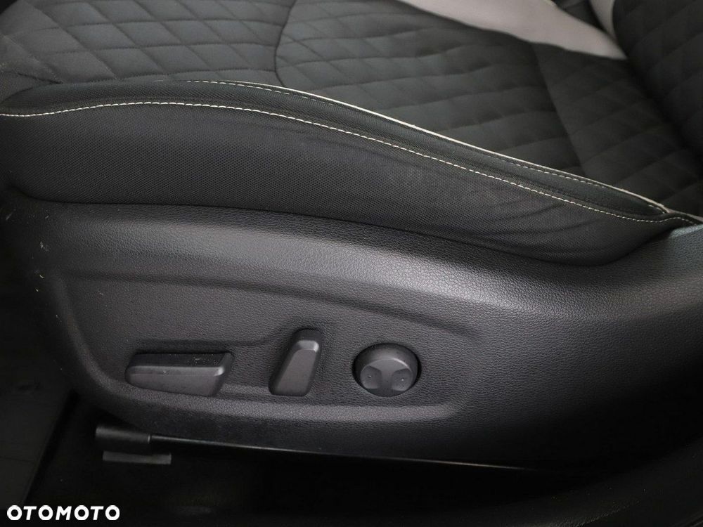 Kia ProCeed 1.6 CRDi GT Line DCT - 39