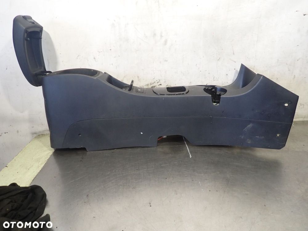 TUNEL ŚRODKOWY KIA SPORTAGE 2.0 II LIFT - 1