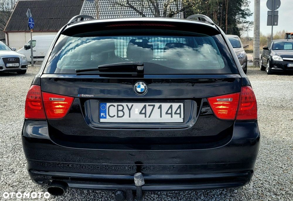 BMW Seria 3 318i - 27