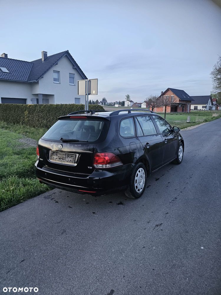 Volkswagen Golf 2010 photo 5