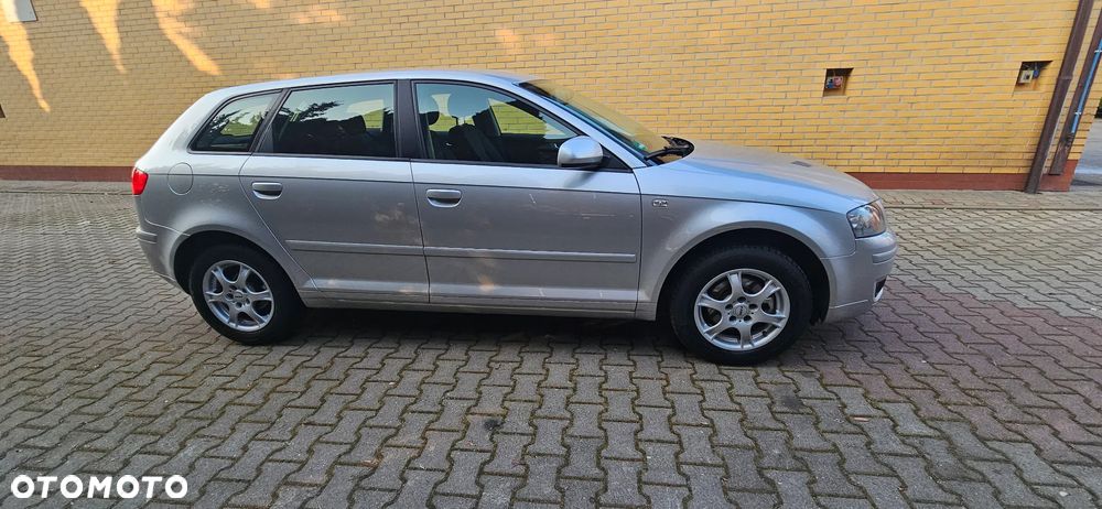 Audi A3 Sportback 1.6 Attraction - 5