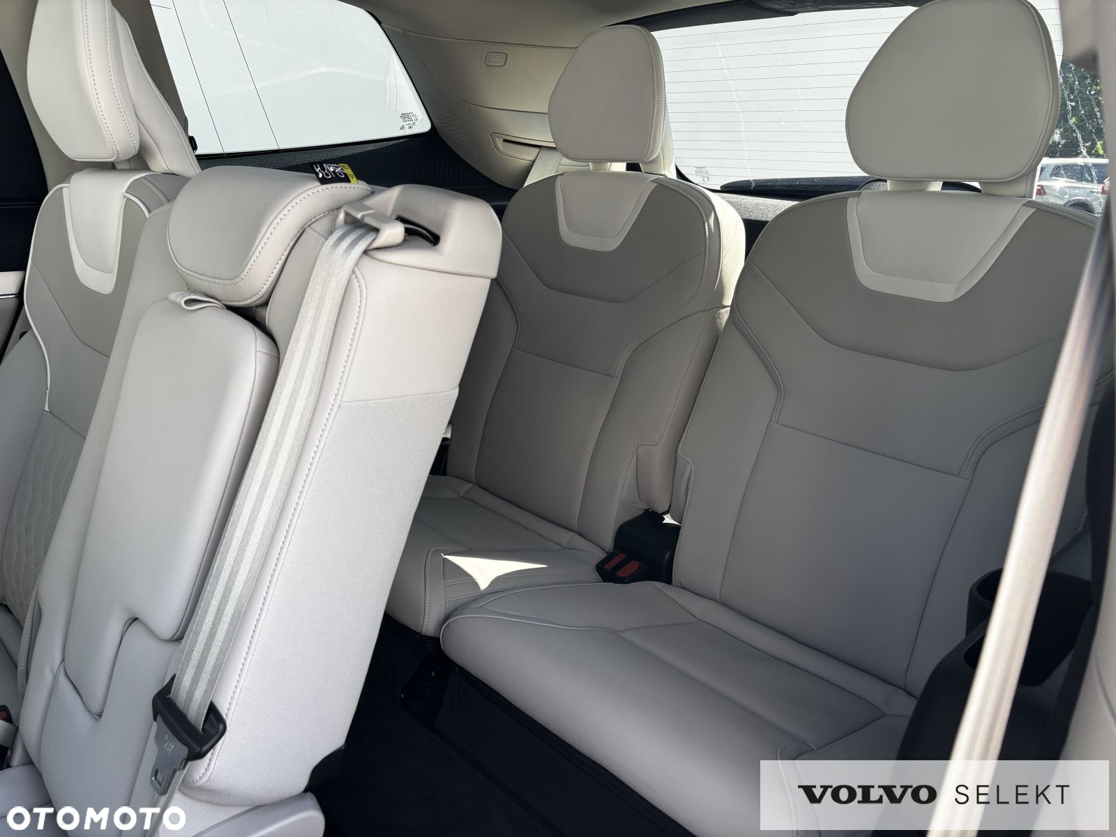 Volvo EX90 - 18