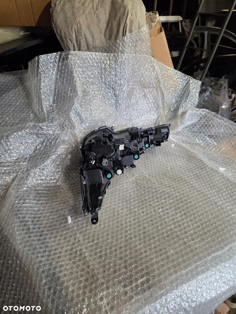 Lampa prawa przód przednia Toyota Corolla XII Suzuki Swace Full Led 81110-02S60 T8111-002S6-000 Reflektor prawy przód przedni Toyota Corolla XII Suzuki Swace Full Led T8111002S6000 8111002S60 - 8