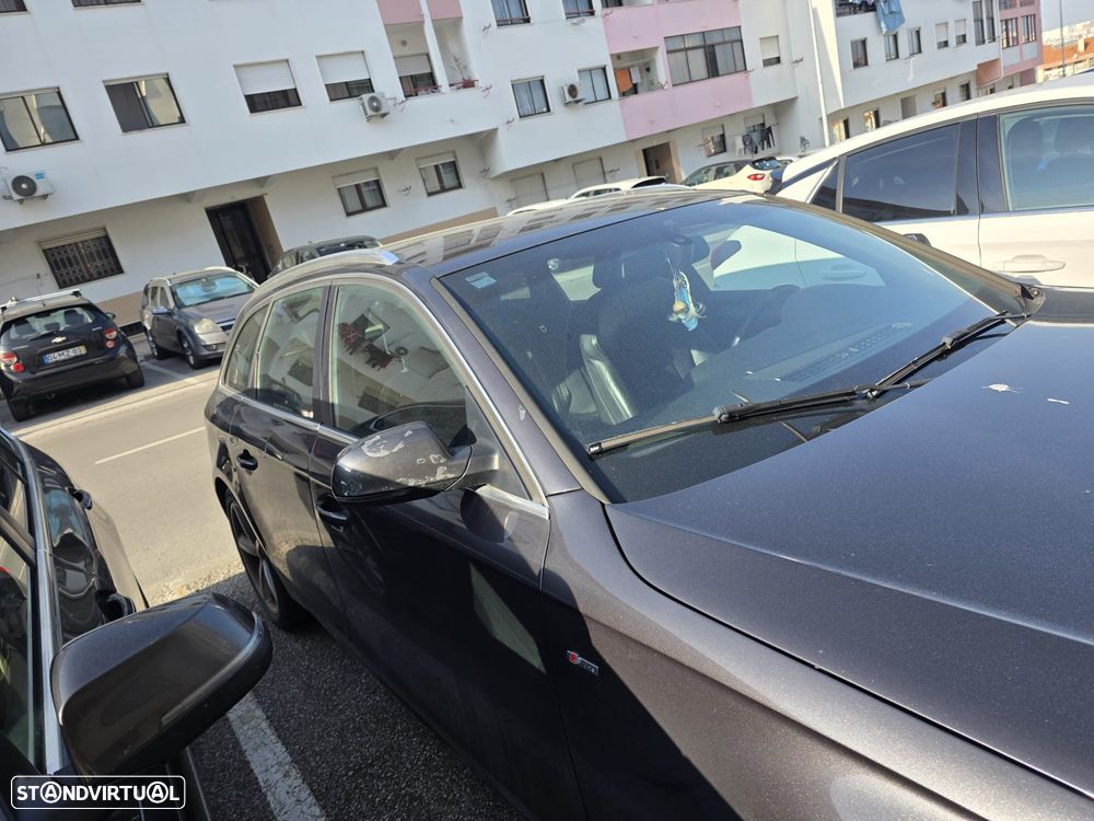 Audi A4 Avant 2.0 TDI DPF S line Sport Pack - 4