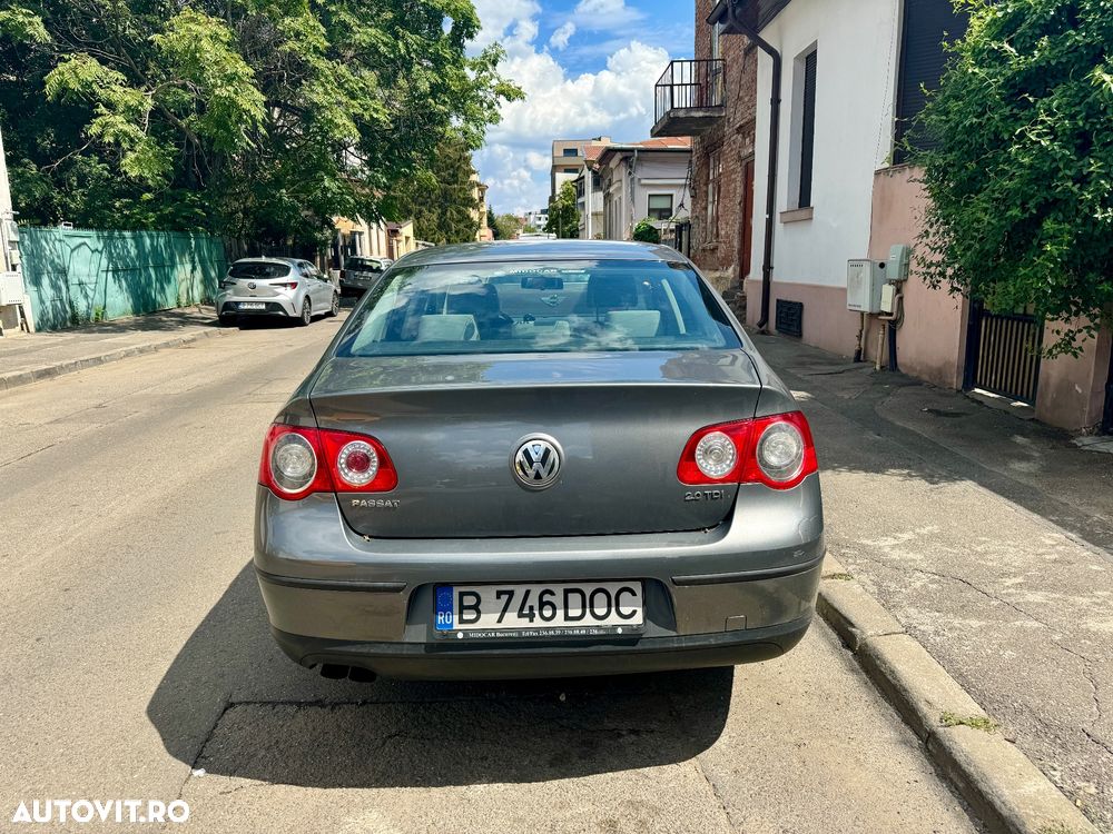 Volkswagen Passat 2.0TDI Highline DPF - 11