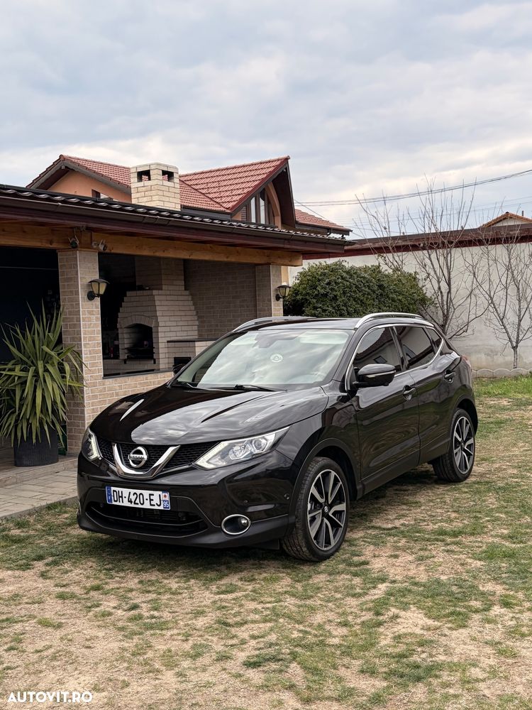Nissan Qashqai 1.6 DCI Xtronic TEKNA - 1