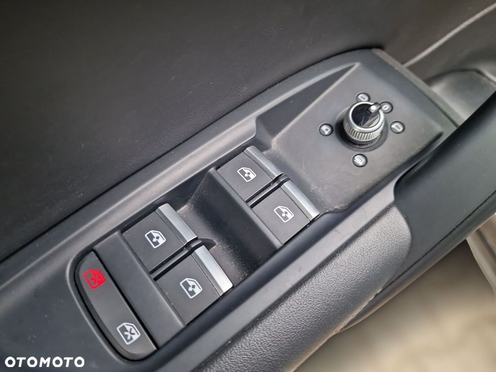 Audi Q5 35 TDI mHEV S Line S tronic - 29