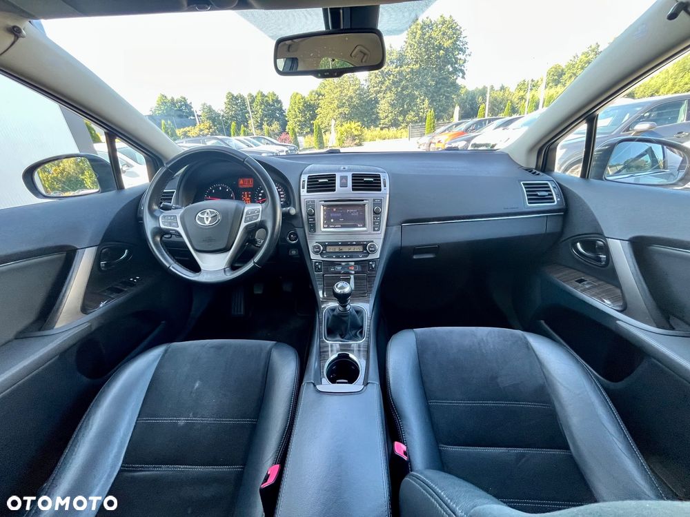 Toyota Avensis 2.0 D-4D Premium - 18