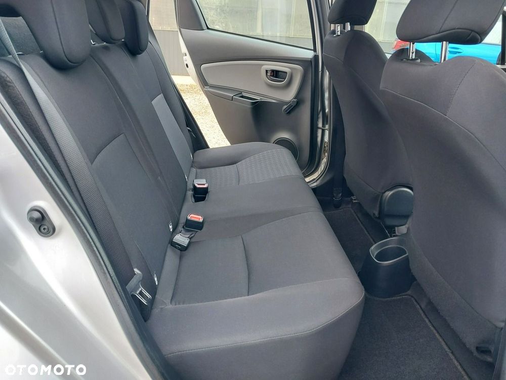 Toyota Yaris 1.0 Active EU6 - 13