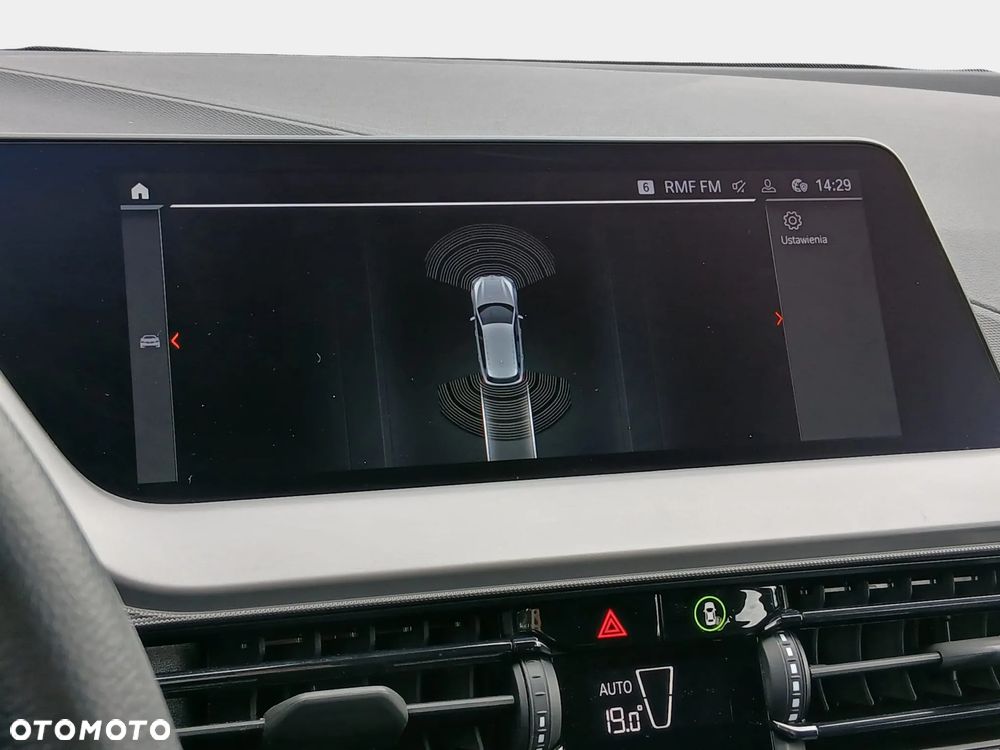 BMW Seria 1 118i Advantage - 19