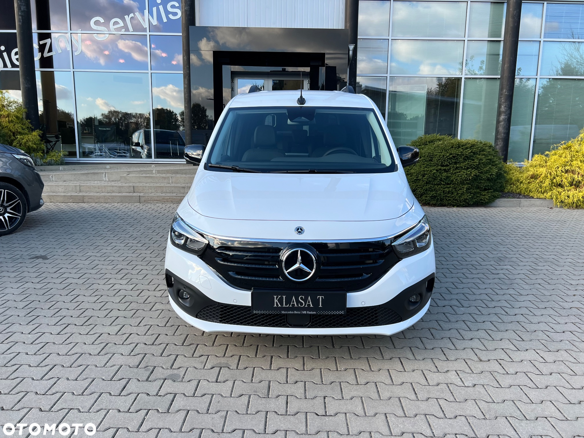 Mercedes-Benz EQT - 2