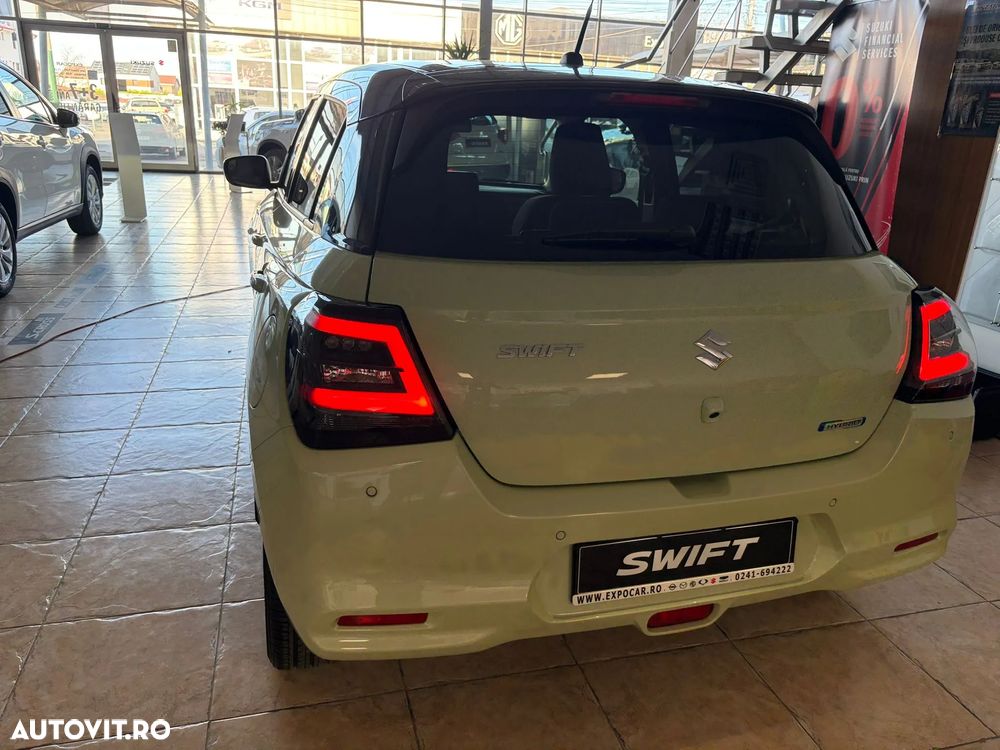 Suzuki Swift 1.2 Dualjet 12V MHEV Passion - 4