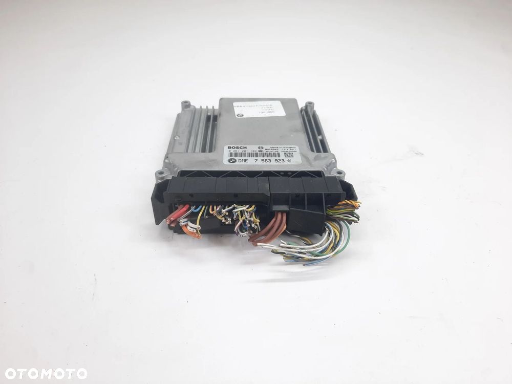 KOMPUTER STEROWNIK SILNIKA BMW E46 N46B20 0261201102 7563923 - 3