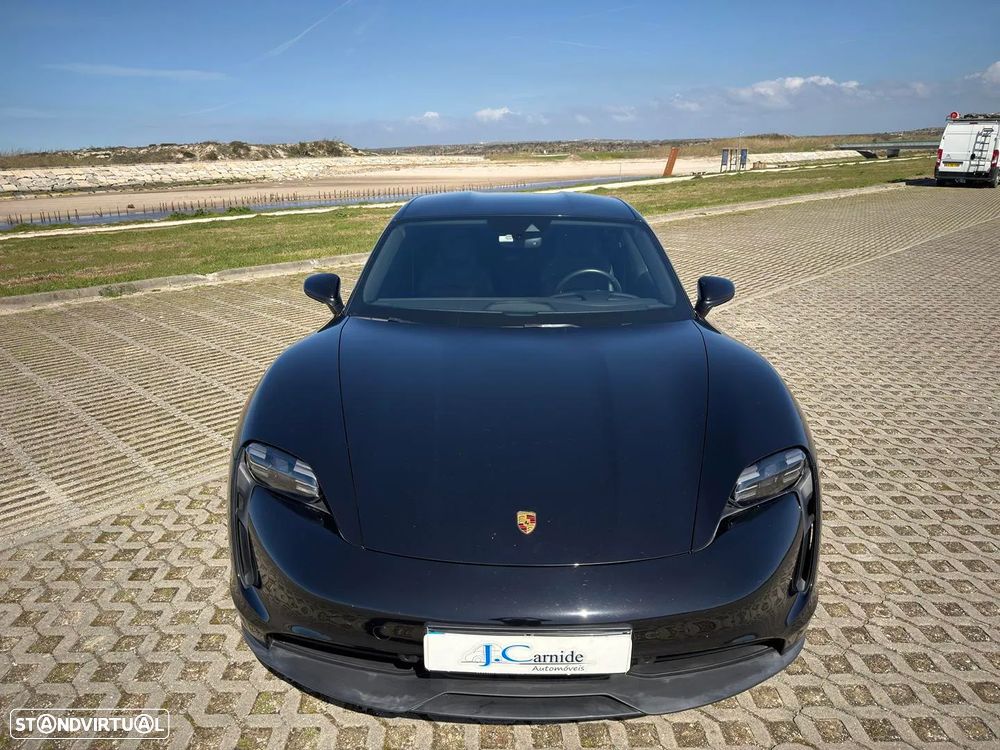 Porsche Taycan 4 - 6