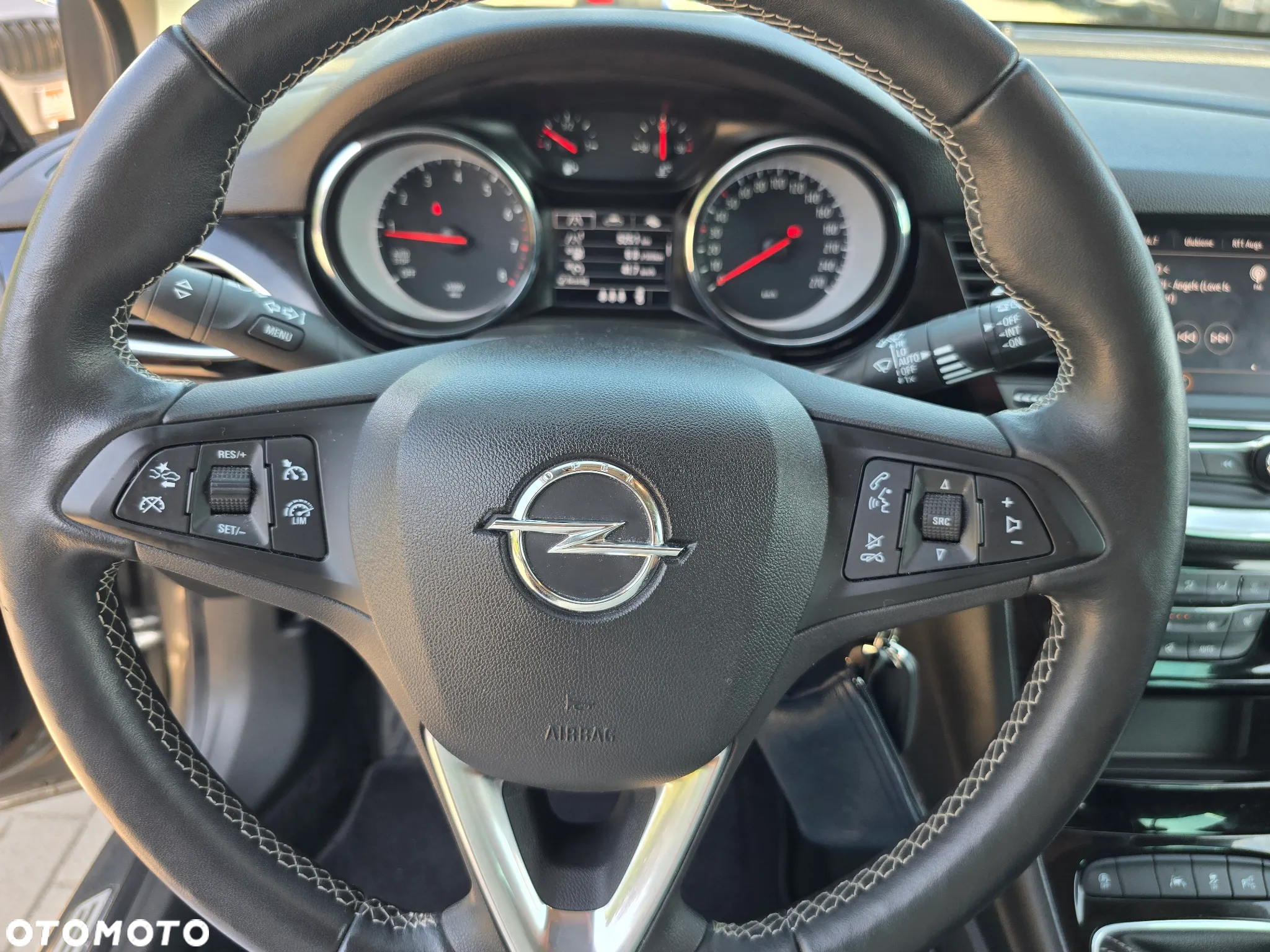 Opel Astra - 25