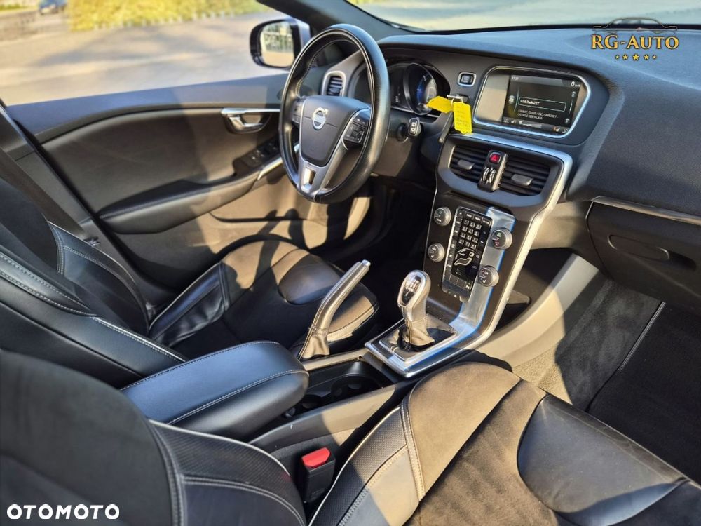 Volvo V40 - 38
