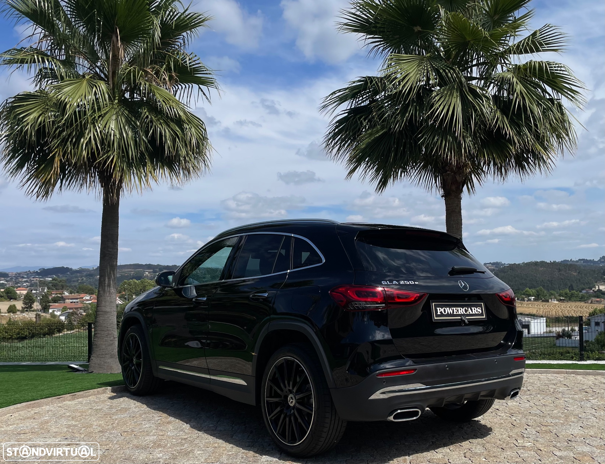 Mercedes-Benz GLA 250 e AMG Line - 17