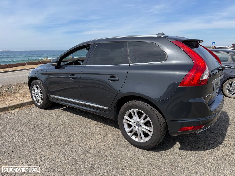 Volvo XC 60 2.0 D4 Momentum Geartronic - 5