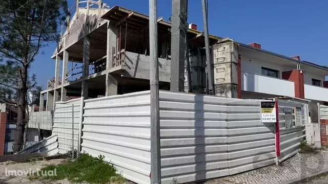 Moradia T4 em Tavarede – Conforto, Espaço e Modernidade a Dois Passos - Grande imagem: 2/9