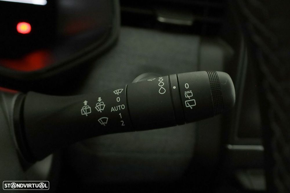 Renault Clio 1.0 TCe Techno Bi-Fuel - 17