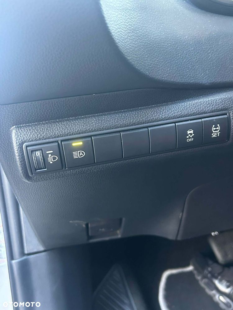 Toyota Corolla 1.8 Hybrid Comfort - 24