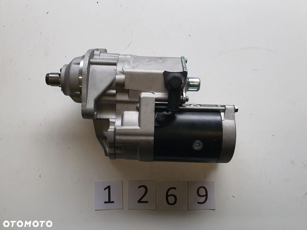 Rozrusznik 24V 7,5 KW 016572 John Deere - 3