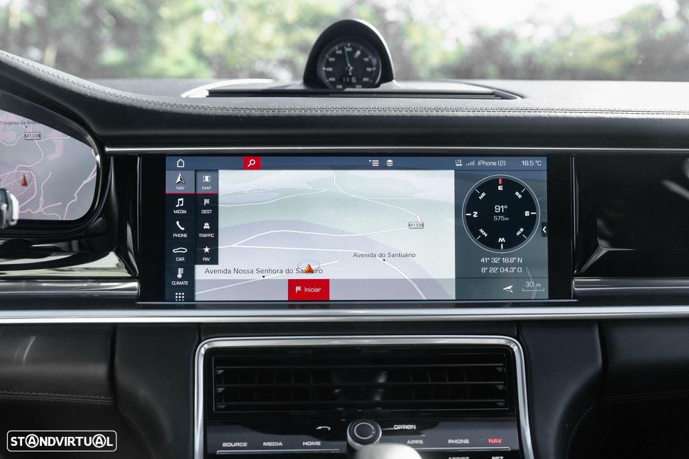 Porsche Panamera Sport Turismo 4 E-Hybrid - 12