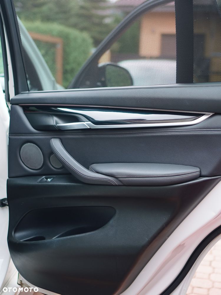 BMW X5 xDrive35i - 32