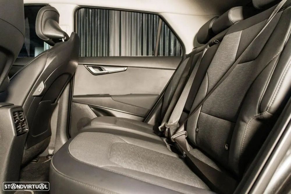 Kia Niro EV 64kWh Tech X - 44