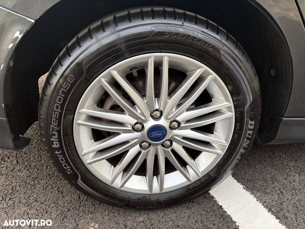 Ford Focus - 10