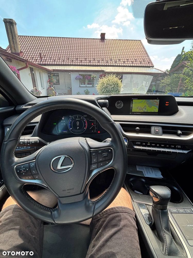 Lexus UX 250h GPF Business Edition 2WD - 9