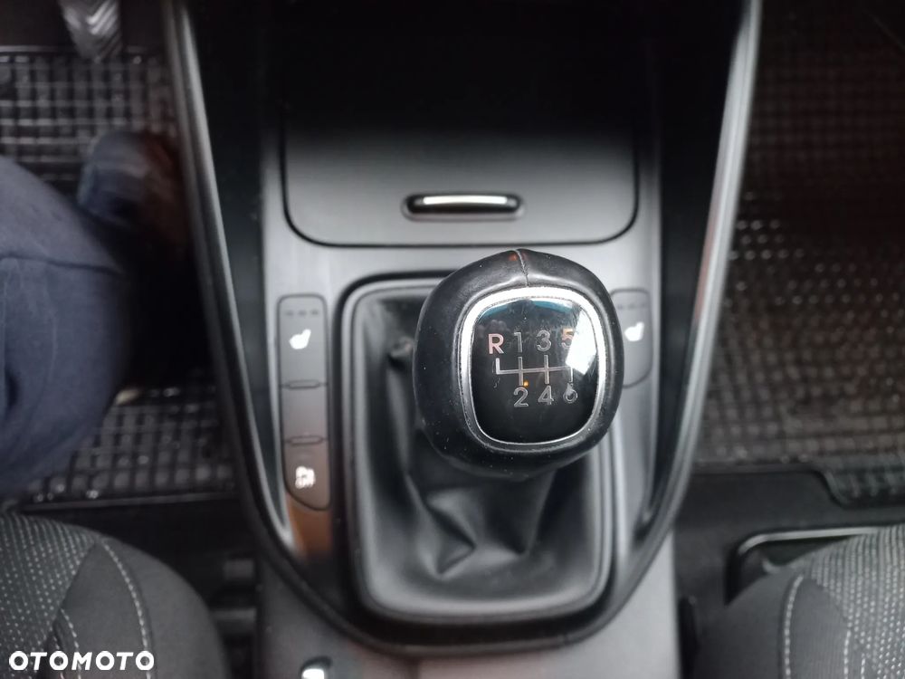 Kia Carens 1.6 GDI Business Line EU6 - 30